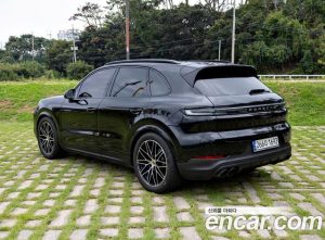 Porsche Cayenne 3.0 2024 года из Южной Кореи