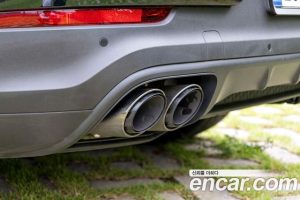 Porsche Cayenne 3.0 2024 года из Южной Кореи