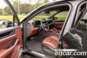 Porsche Cayenne 3.0 2024 года из Южной Кореи