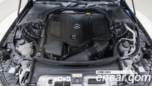 Mercedes-Benz C-Class C300 4MATIC AMG Line 2023 года из Южной Кореи