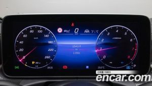 Mercedes-Benz C-Class C300 4MATIC AMG Line 2023 года из Южной Кореи