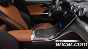Mercedes-Benz C-Class C300 4MATIC AMG Line 2023 года из Южной Кореи