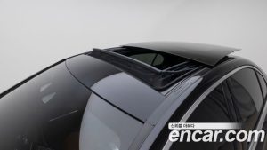 Mercedes-Benz C-Class C300 4MATIC AMG Line 2023 года из Южной Кореи