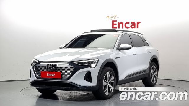 Audi Q8 e-tron 55 4WD 2024 года из Кореи