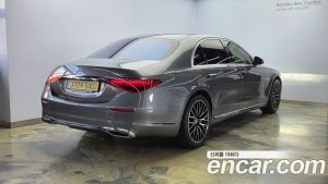 Mercedes-Benz S-Class S580L 4MATIC 2024 года из Южной Кореи