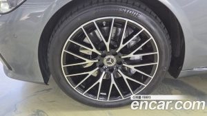Mercedes-Benz S-Class S580L 4MATIC 2024 года из Южной Кореи