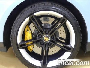 Porsche Taycan Turbo S 2023 года из Южной Кореи