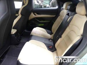Porsche Taycan Turbo S 2023 года из Южной Кореи