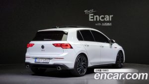 Volkswagen Golf 2.0 GTI 2024 года из Южной Кореи