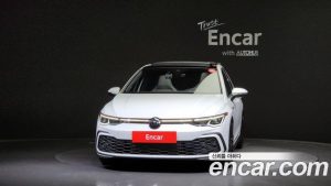Volkswagen Golf 2.0 GTI 2024 года из Южной Кореи