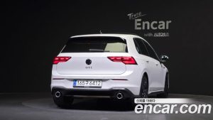 Volkswagen Golf 2.0 GTI 2024 года из Южной Кореи