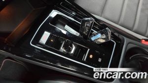 Volkswagen Golf 2.0 GTI 2024 года из Южной Кореи