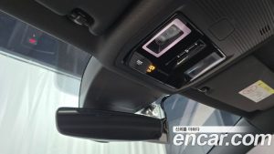 Volkswagen Golf 2.0 GTI 2024 года из Южной Кореи