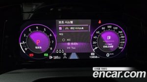 Volkswagen Golf 2.0 GTI 2024 года из Южной Кореи