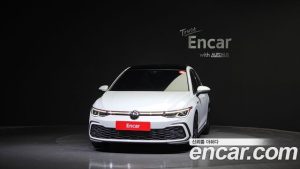 Volkswagen Golf 2.0 GTI 2024 года из Южной Кореи