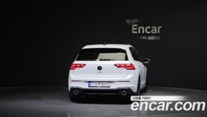 Volkswagen Golf 2.0 GTI 2024 года из Южной Кореи