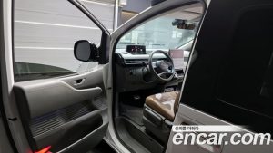 Hyundai Staria 2WD Camper 2024 года из Южной Кореи