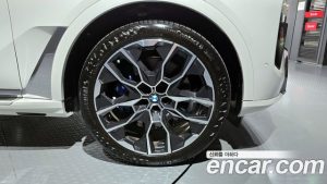 BMW X7 xDrive 40i M Sport 7-Seater 2025 года из Южной Кореи