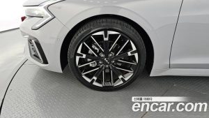 Kia K5 1.6 Turbo 2025 года из Южной Кореи