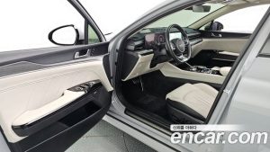 Kia K5 1.6 Turbo 2025 года из Южной Кореи