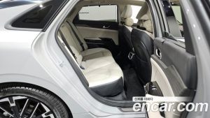 Kia K5 1.6 Turbo 2025 года из Южной Кореи