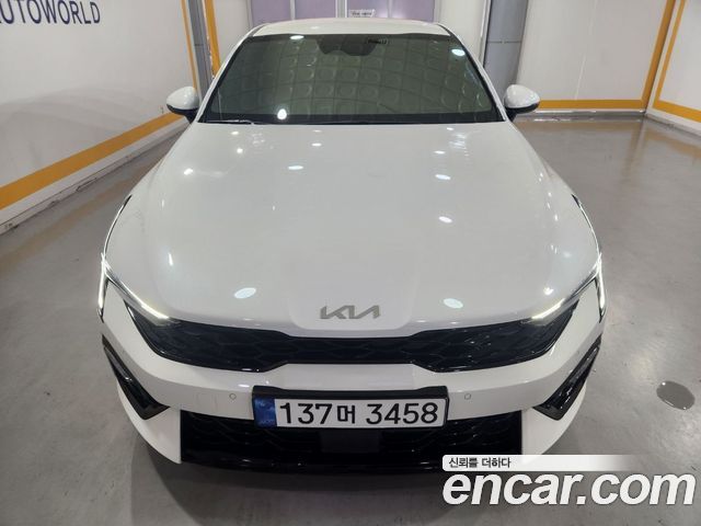 Kia K5 Prestige 2025 года из Кореи