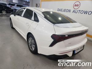 Kia K5 Prestige 2025 года из Южной Кореи