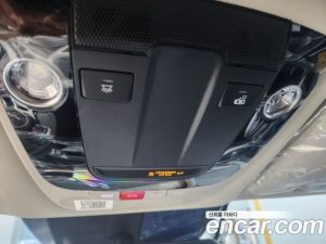 Kia K5 Prestige 2025 года из Южной Кореи