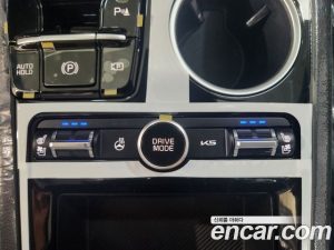 Kia K5 Prestige 2025 года из Южной Кореи