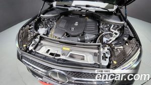 Mercedes-Benz GLC-Class GLC300 4MATIC AMG Line 2025 года из Южной Кореи
