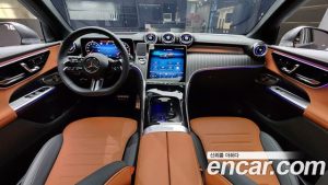Mercedes-Benz GLC-Class GLC300 4MATIC AMG Line 2025 года из Южной Кореи