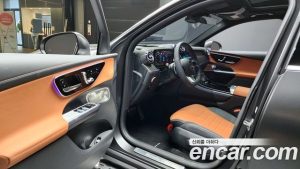 Mercedes-Benz GLC-Class GLC300 4MATIC AMG Line 2025 года из Южной Кореи