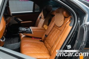 BMW 7-Series 740d xDrive M Sport 2025 года из Южной Кореи