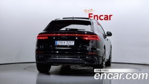 Audi Q8 55 TFSI 4WD Premium 2023 года из Южной Кореи