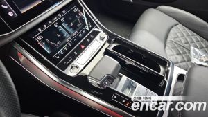 Audi Q8 55 TFSI 4WD Premium 2023 года из Южной Кореи