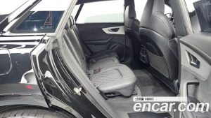 Audi Q8 55 TFSI 4WD Premium 2023 года из Южной Кореи