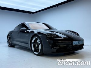 Porsche Taycan Turbo 2022 года из Южной Кореи