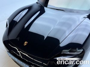 Porsche Taycan Turbo 2022 года из Южной Кореи