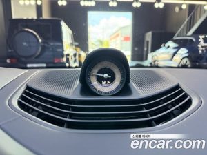 Porsche Taycan Turbo 2022 года из Южной Кореи