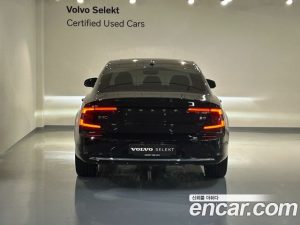 Volvo S90 B5 Ultra Bright 2025 года из Южной Кореи