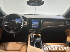 Volvo S90 B5 Ultra Bright 2025 года из Южной Кореи