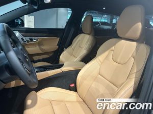 Volvo S90 B5 Ultra Bright 2025 года из Южной Кореи