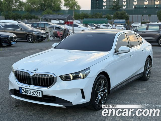 BMW 5-Series 520i 2024 года из Кореи