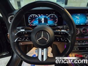 Mercedes-Benz E-Class E300d 4MATIC Coupe 2023 года из Южной Кореи