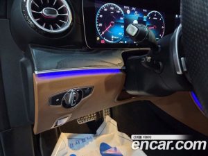 Mercedes-Benz E-Class E300d 4MATIC Coupe 2023 года из Южной Кореи