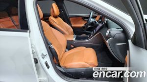 Mercedes-Benz C-Class C300 4MATIC Avantgarde 2023 года из Южной Кореи