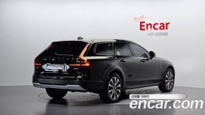Volvo V90 B5 ULTIMATE AWD 2024 года из Южной Кореи