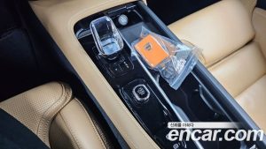 Volvo V90 B5 ULTIMATE AWD 2024 года из Южной Кореи