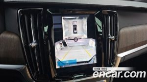 Volvo V90 B5 ULTIMATE AWD 2024 года из Южной Кореи