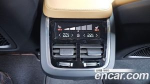 Volvo V90 B5 ULTIMATE AWD 2024 года из Южной Кореи